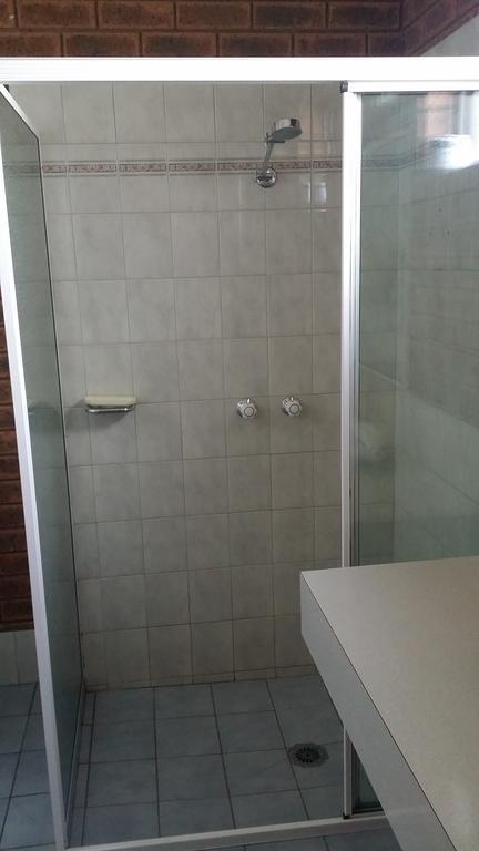 Bridge Motor Inn Тоукъмуол Екстериор снимка