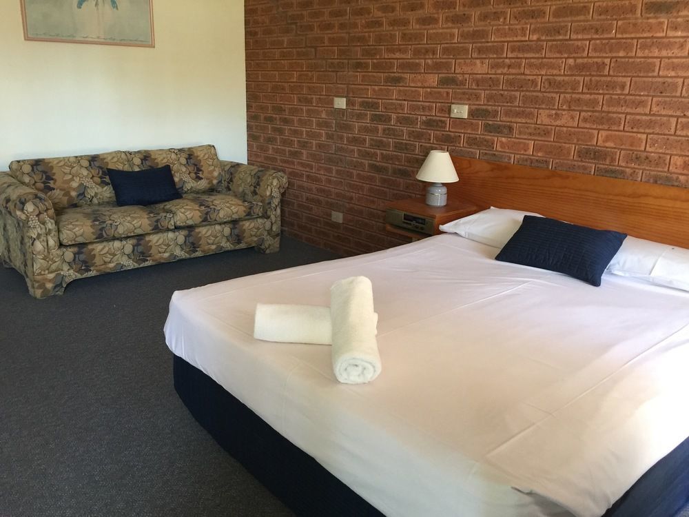 Bridge Motor Inn Тоукъмуол Екстериор снимка