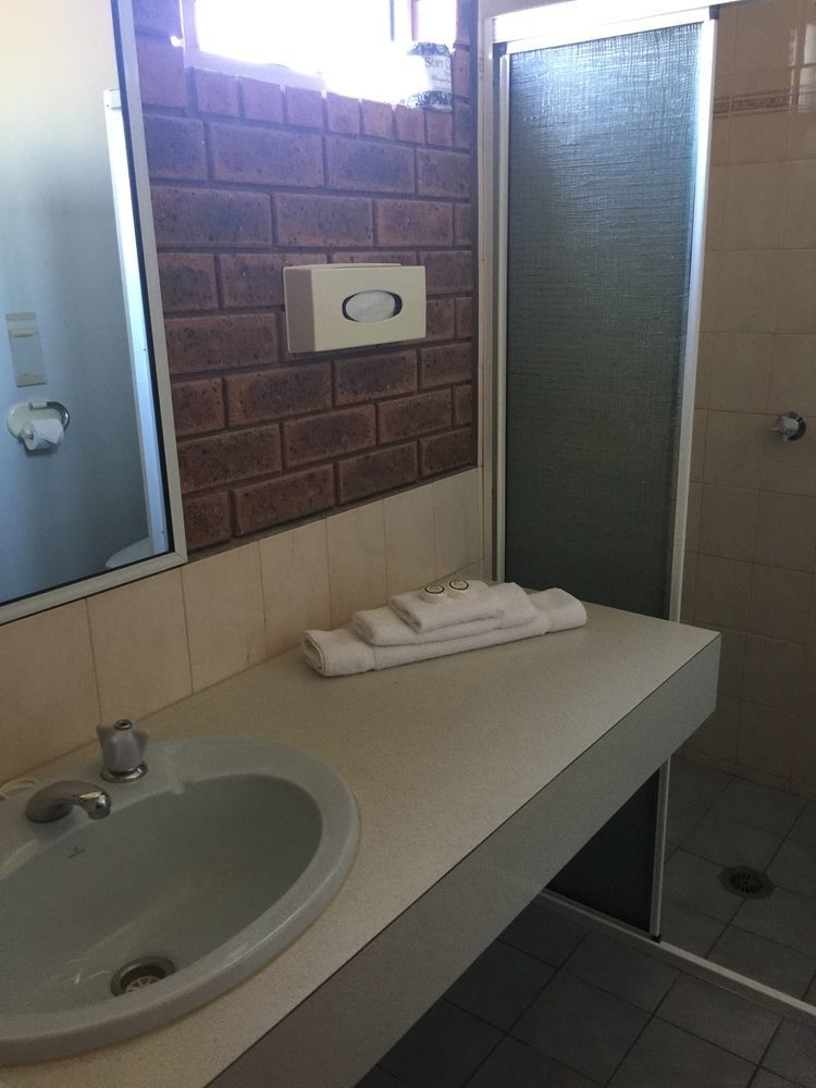 Bridge Motor Inn Тоукъмуол Екстериор снимка